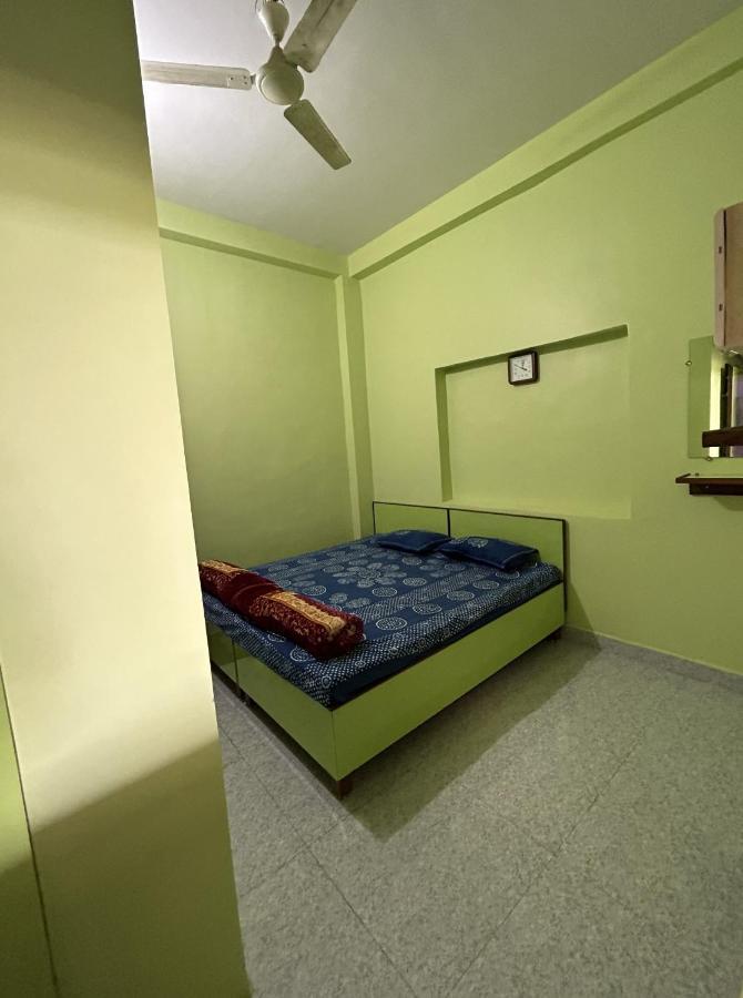 Hotel Shri Kunj Ujjain Buitenkant foto