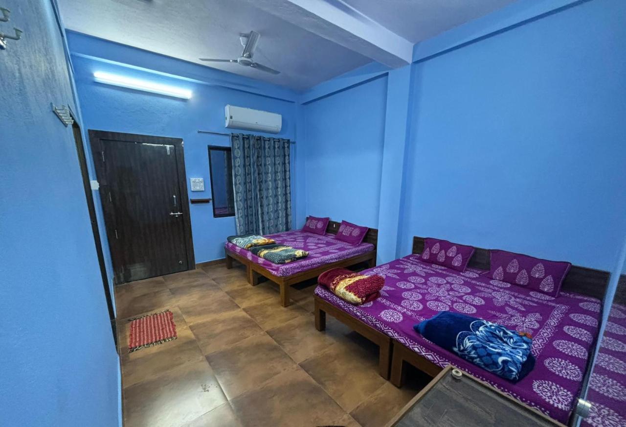 Hotel Shri Kunj Ujjain Buitenkant foto